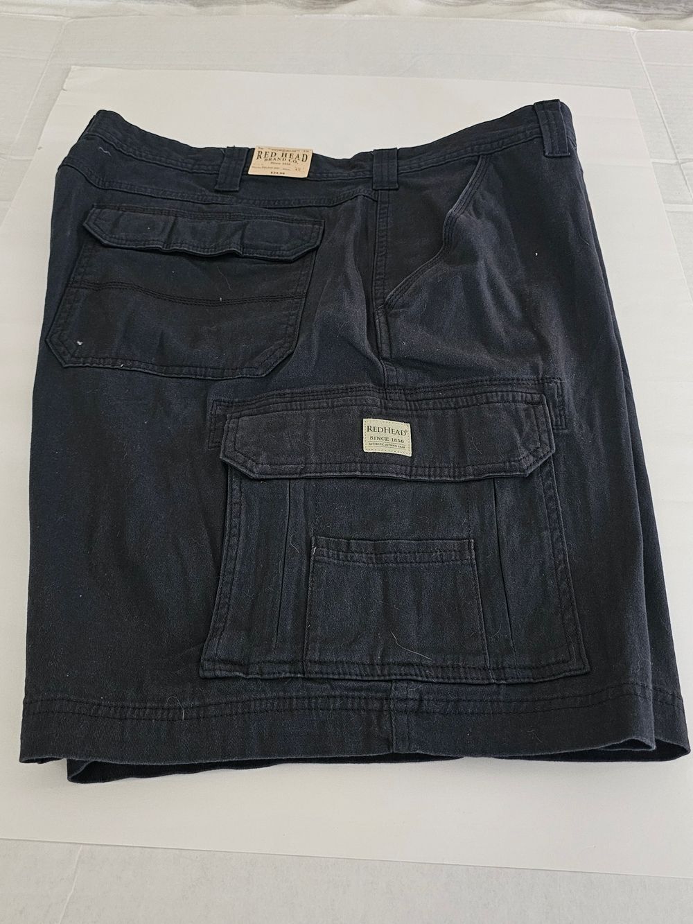 NWT RedHead Mens Black Cargo Shorts with Pockets, 42 Waist